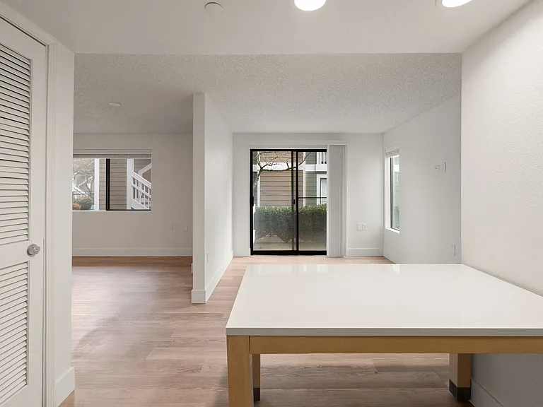AVIA Lofts on Parkway — Photo 53