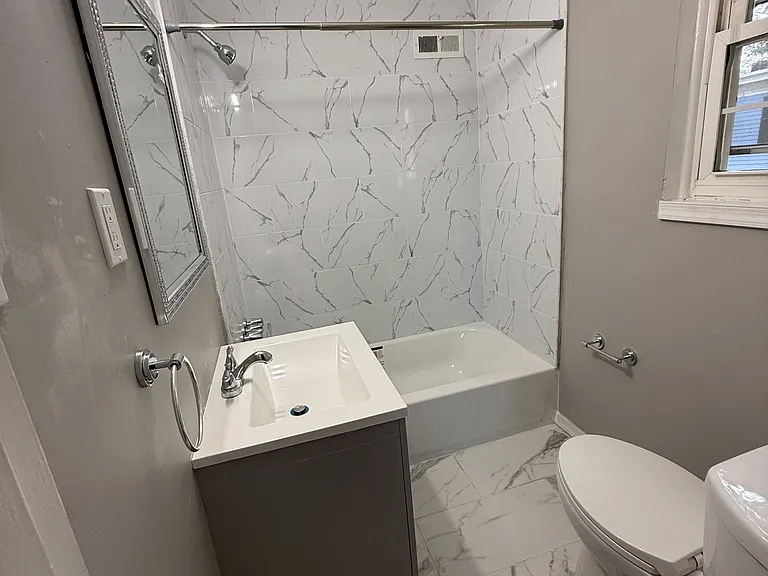 4132 Longshore Ave #3F — Photo 10