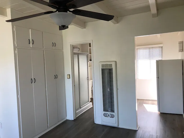 5910 E Naples Plz — Photo 8