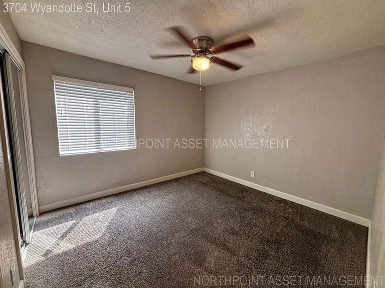 3704 Wyandotte St #5 — Photo 5