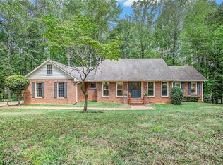132 Dogwood Lake Trl, Alpharetta, GA 30004