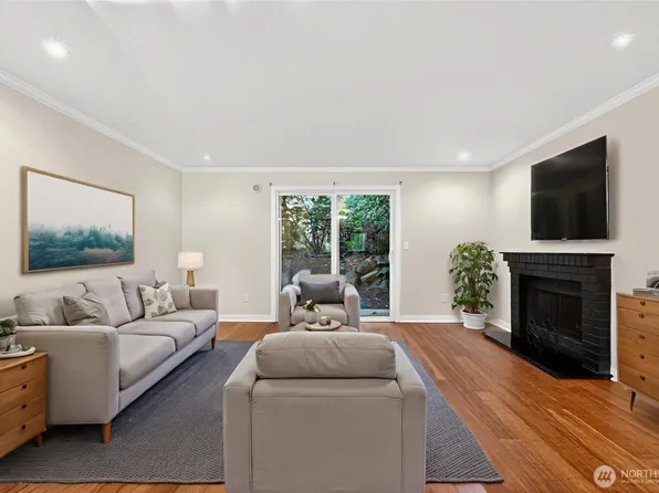 14010 NE 181st Place #C102, Woodinville, WA 98072