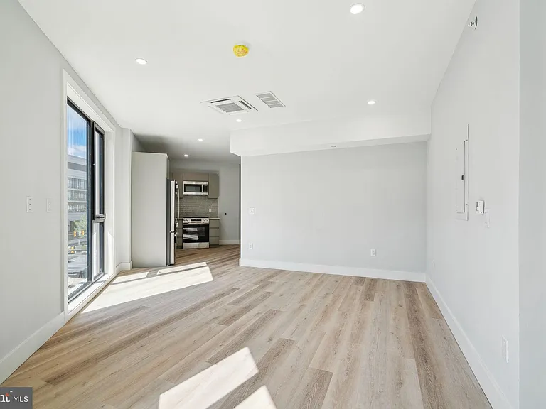 3748-9 Lancaster Ave #211 — Photo 13