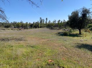 9400 Magic Cir, Redding, CA 96001