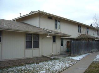296 S Newark Cir, Aurora, CO 80012