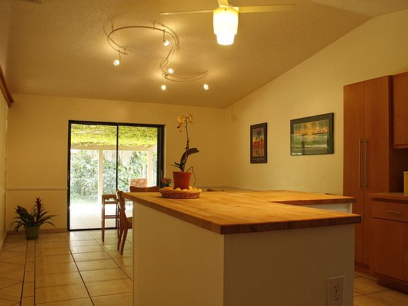 4th image of 8540 SW 180th St