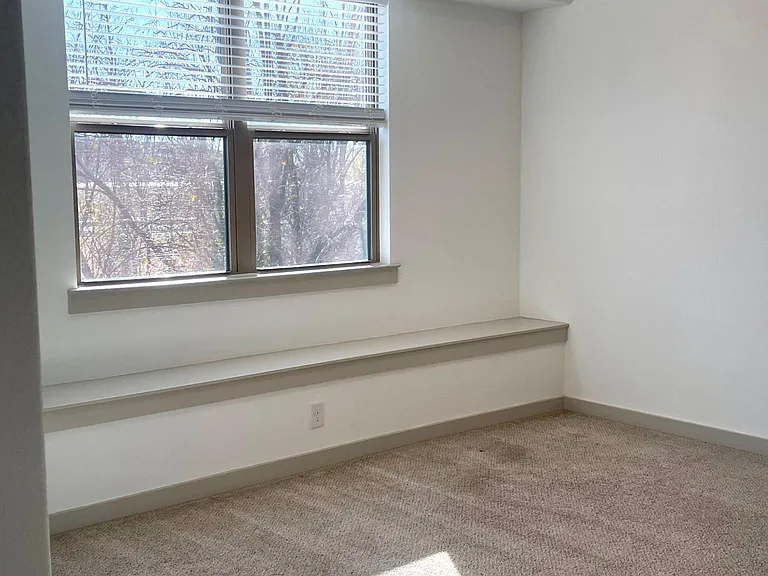 409 Harmon Dr — Photo 23