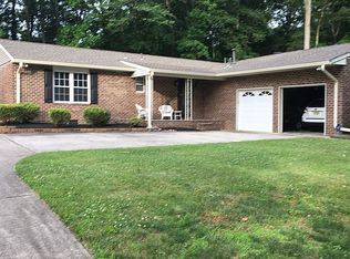 109 White Oak Rd, Cherry Hill, NJ 08034