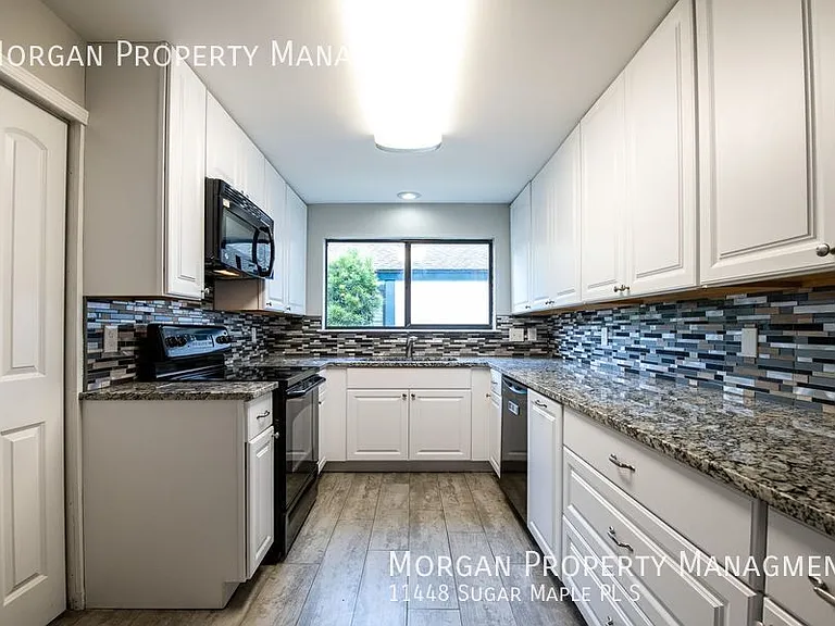 11448 Sugar Maple Pl S — Photo 8