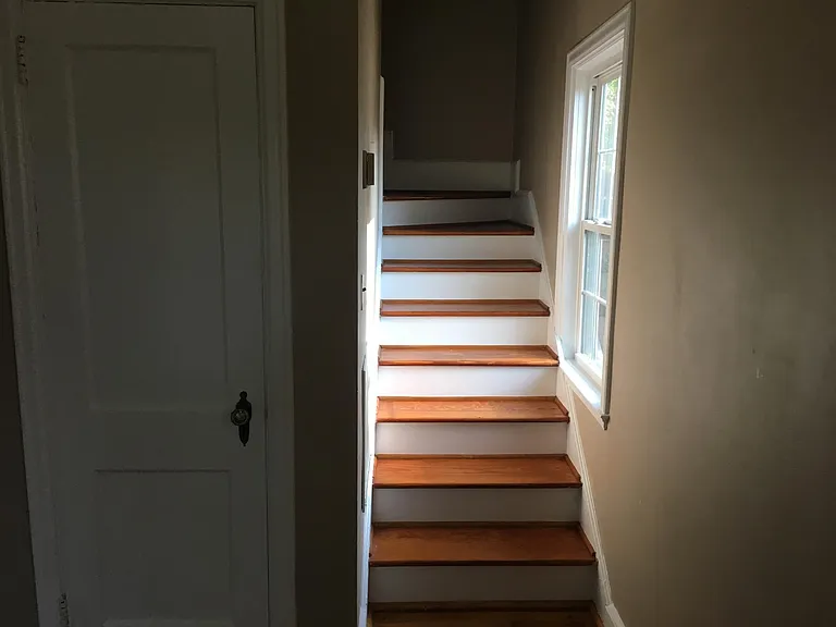 288 King Ave — Photo 6