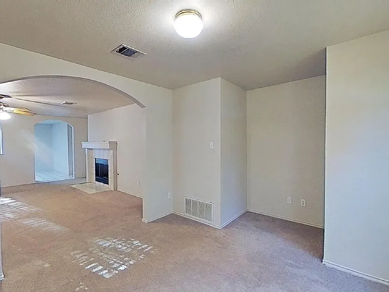 1200 Hughmont Dr — Photo 6
