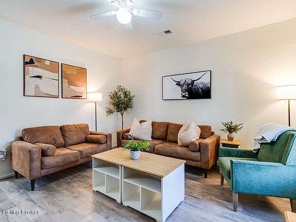 5th image of 4020 Parthenia Ave