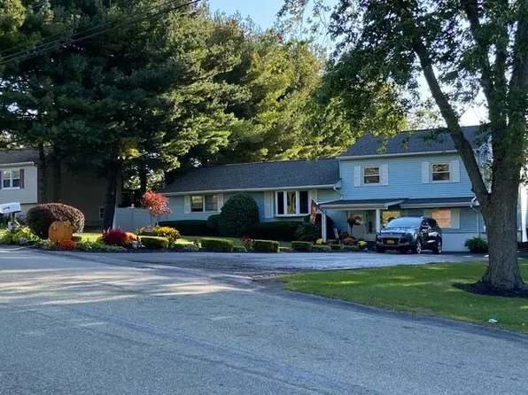 2 Nob Cir #2, Newburgh, NY 12550