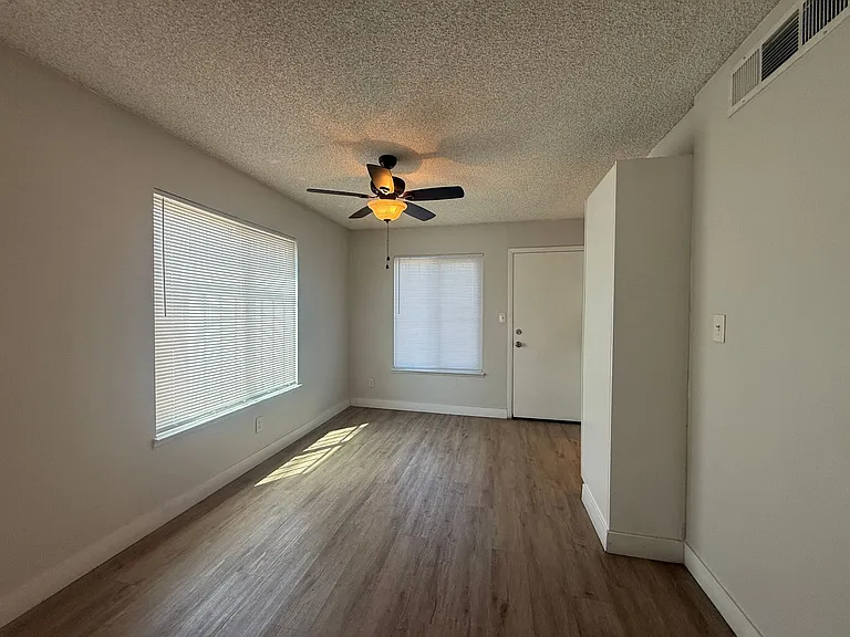 3361 Civic Center Dr #LV-T — Photo 9