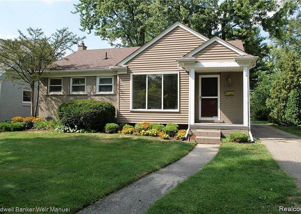 1st image of 2323 Buckingham Ave