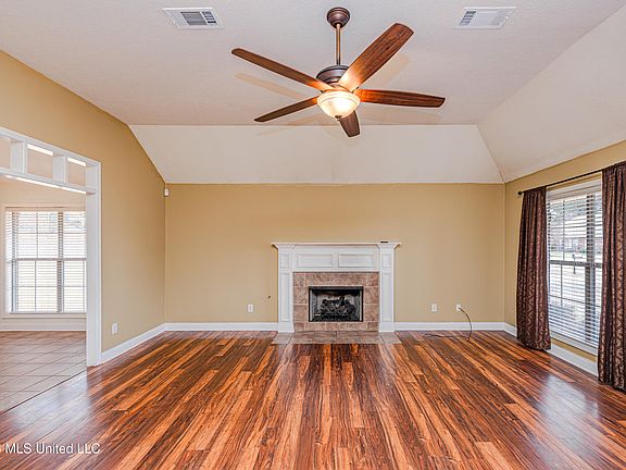 4th image of 107 Memory Ln