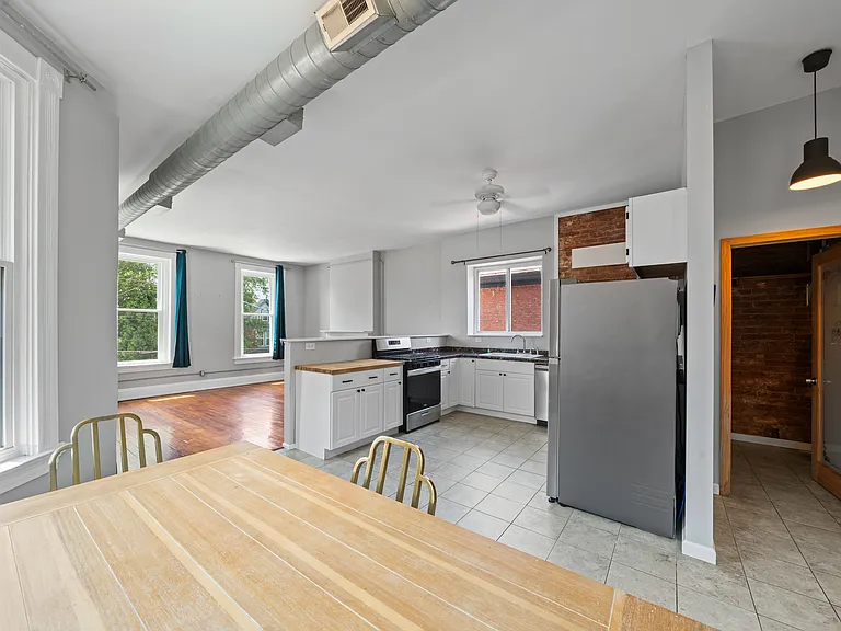 14 Kessler Pl #2 — Photo 8