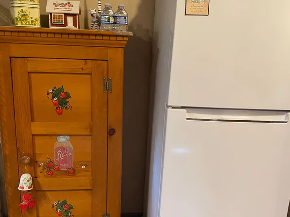 234 Saint Marys St, Bethalto, IL 62010