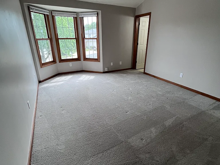 19328 Bradford Ct — Photo 17
