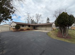 4524 Sheridan Dr, Williamsville, NY 14221