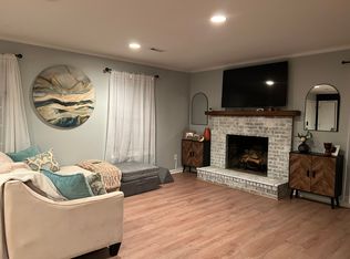 11823 Five Cedars Rd, Charlotte, NC 28226