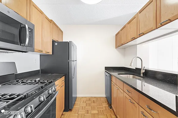 Rented by Citi Habitats | media 4