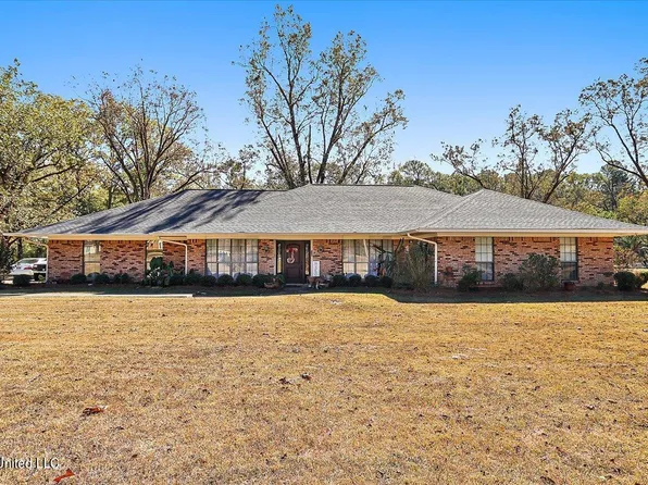 1075 Orchard Wood Rd, Terry, MS 39170