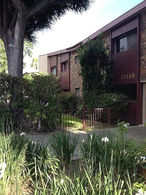 1st image of 11116 Aqua Vista St