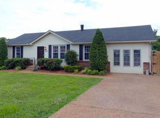 1605 Autumn Ridge Dr, Nashville, TN 37207