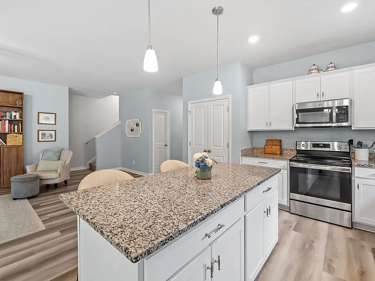 1431 Waybridge Way — Photo 15