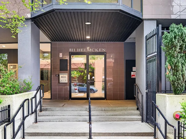 811 Helmcken St #1005 — Photo 12