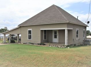 417 S Hunt Ave, Hydro, OK 73048