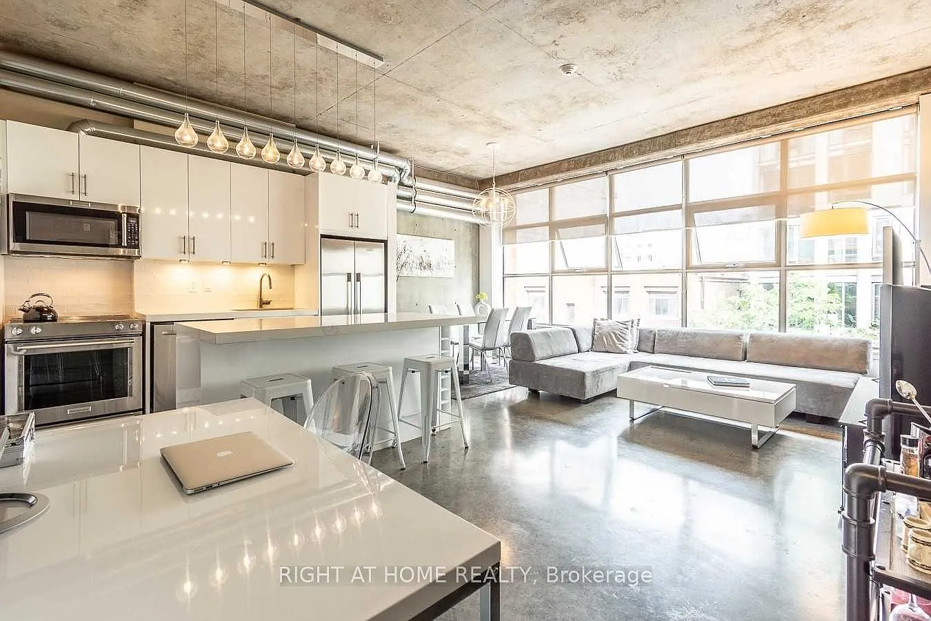 Camden Lofts — Photo 4