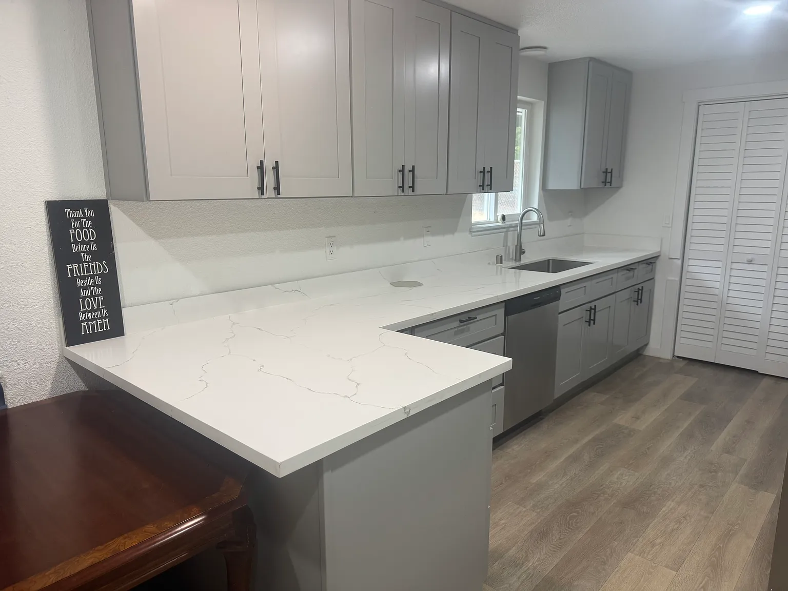 4 bed, 2465 sqft, $1,000 — Photo 3