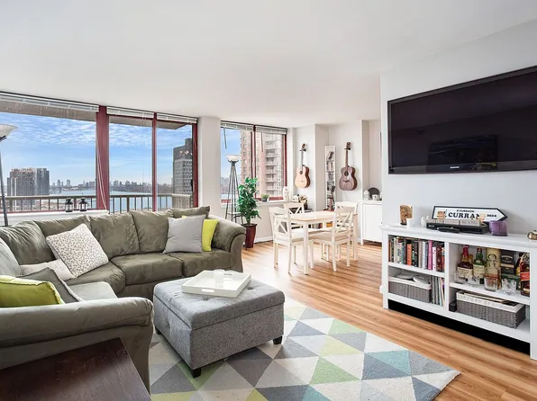 4-74 48th Ave #23L, Queens, NY 11101