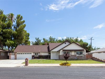 2512 Dallin St, Lancaster, CA, 93536