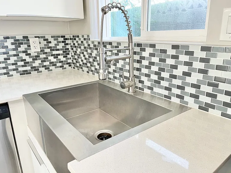 2726 E Glenrosa Ave #4 — Photo 11