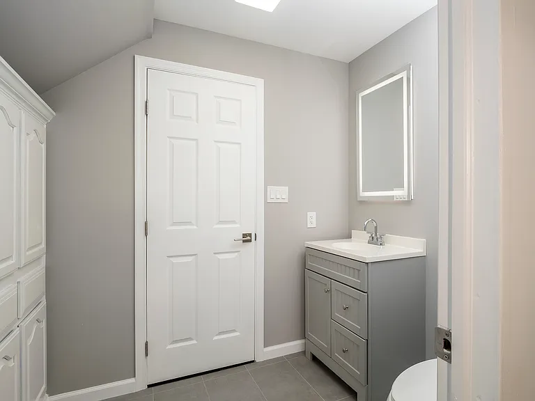 1117 Red Fox Rd — Photo 43