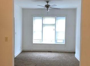 327 S Whipple St #1, Chicago, IL 60612