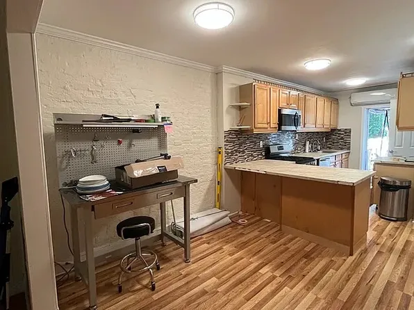 238 Sackett Street image 8 of 25