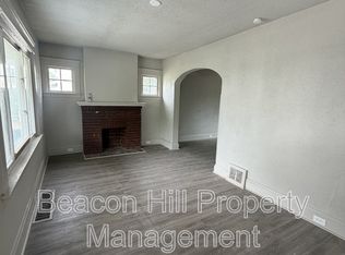 12609 Dove Ave, Cleveland, OH 44105