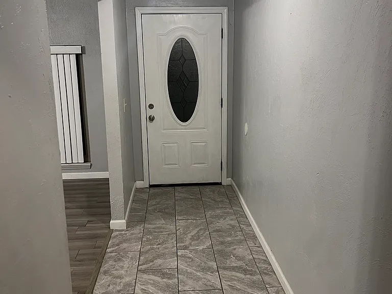 10209 Little Pond Dr — Photo 1