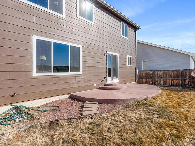 1657 Falcon Ridge Dr — Photo 31