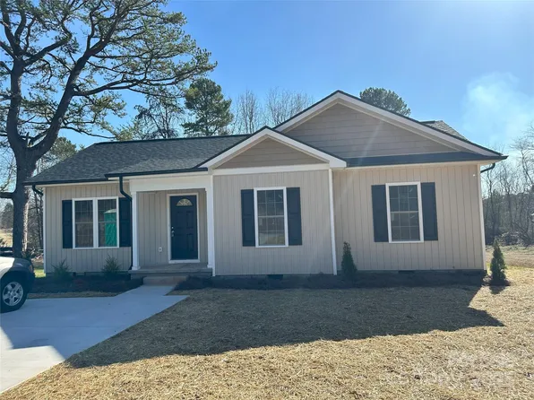 2035 Craig Rd, Lenoir, NC 28645