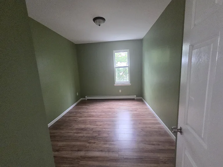 453 S 18th St #3B — Photo 10