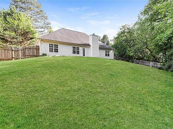 3rd image of 4017 River Garden Cir