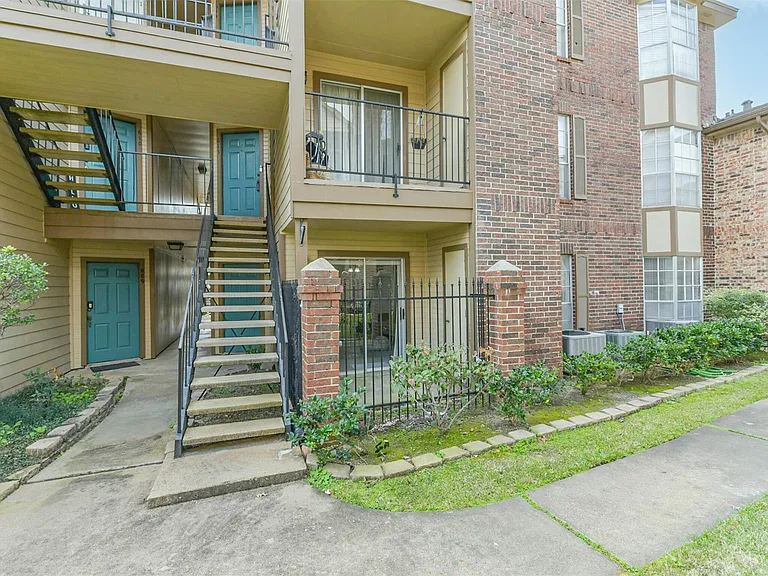 2121 Hepburn St #612 — Photo 28