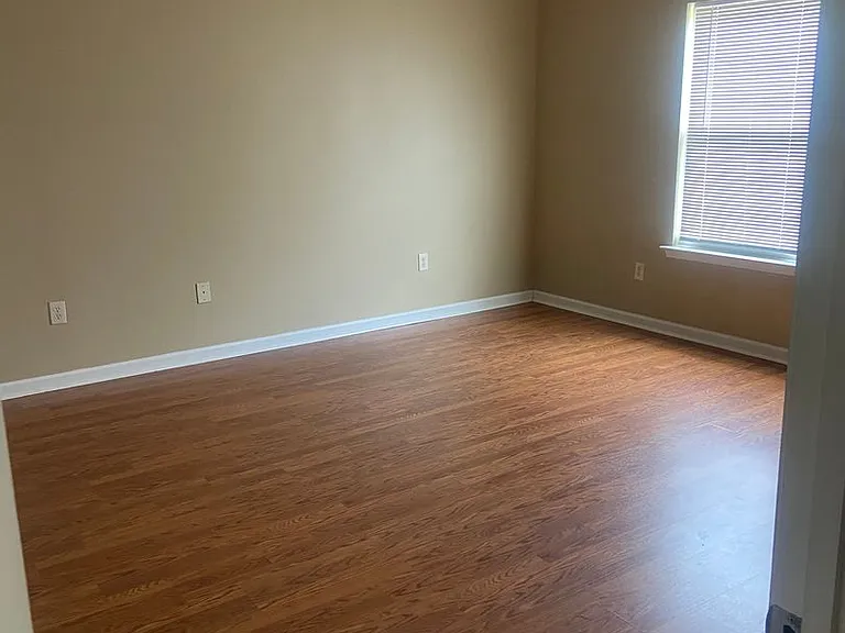 3945 Amanda Ct — Photo 6