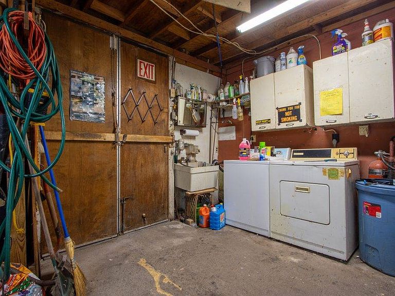 Listing photo 5
