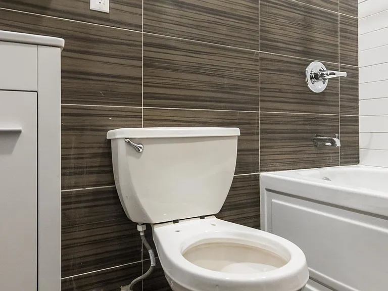 179 Stanhope St #3R — Photo 16